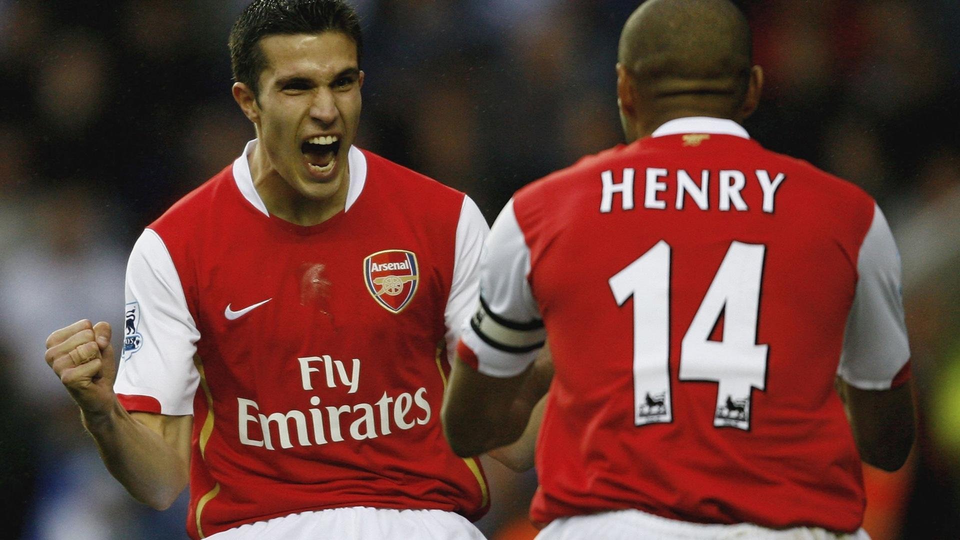 ac米兰官网首页-球员的欧冠梦想：从青年到巨星的蜕变史，欧冠足球运动员